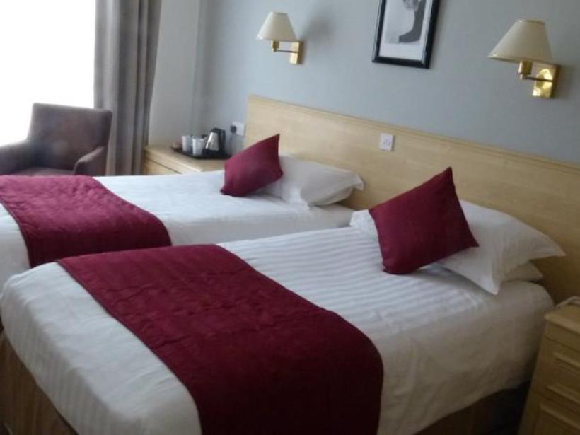 Beachcombers Hotel Grouville Dış mekan fotoğraf
