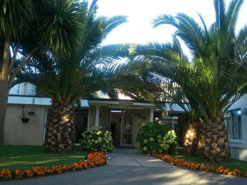 Beachcombers Hotel Grouville Dış mekan fotoğraf