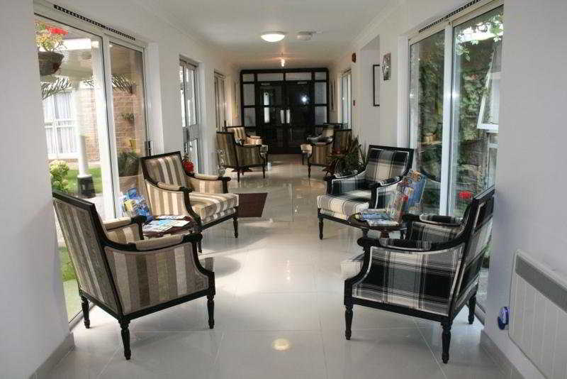 Beachcombers Hotel Grouville Dış mekan fotoğraf